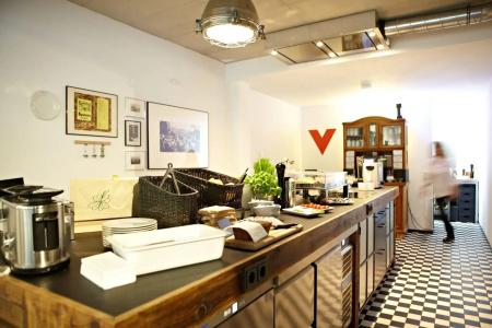 V-Hotel - 23