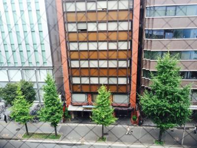 the b hakata - 0