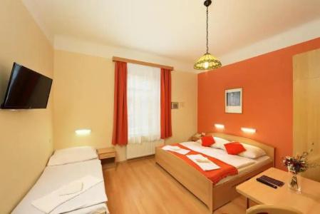 Golden City Garni - 23