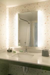 Holiday Inn & Suites Orlando International Drive South, An Ihg - 79