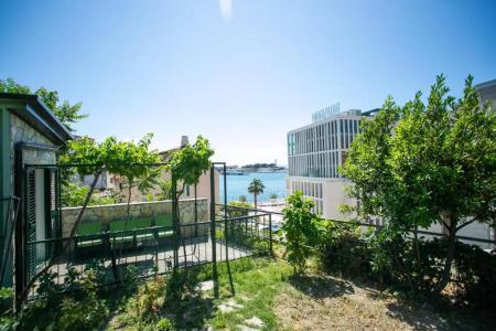 Garden Apartment - 42