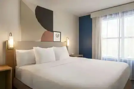 Country Inn & Suites by Radisson Near Universal - 35