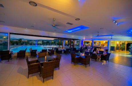 Zoes & Suites - 28