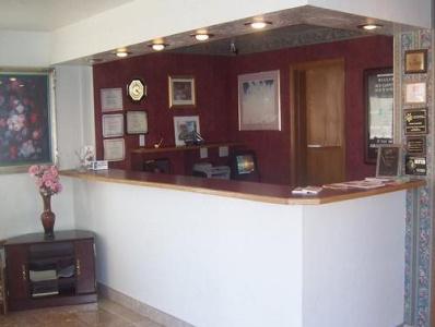 Red Carpet Inn - 1