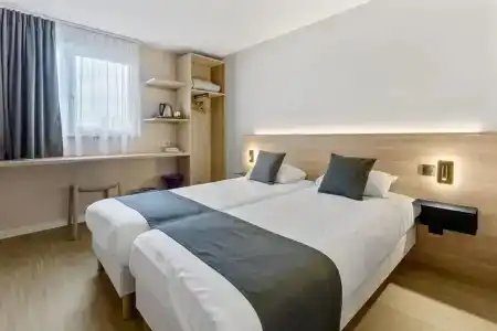 Kyriad Deauville - St Arnoult - 27