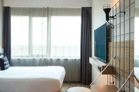 Moxy Amsterdam Schiphol Airport - 33