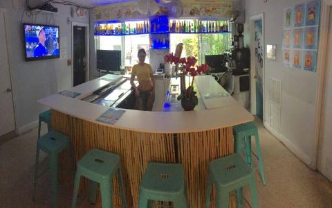 Bikini Hostel, Cafe & Beer Garden - 14