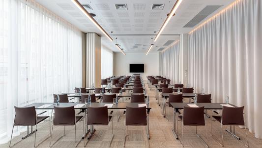 Holiday Inn Prague, An Ihg - 32