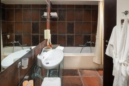Angela Suites Boutique - 8
