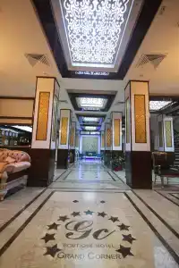 Grand Corner Boutique - 9
