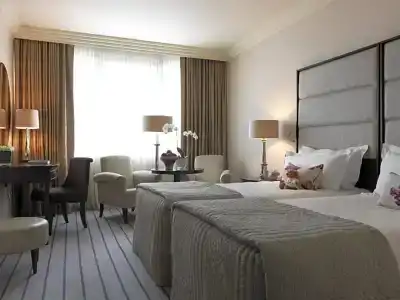 The Westbury - 72