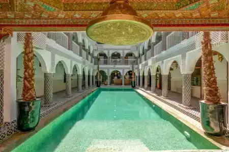 Riad Diana - 11