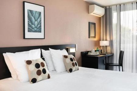 Best Western Mediterranee Menton - 51