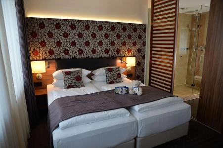Best Western Hohenzollern - 61