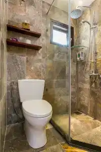 Ngo House - 101