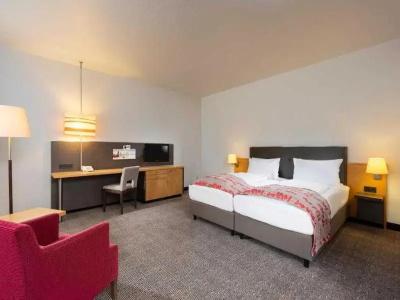 Holiday Inn Frankfurt Airport - Neu-Isenburg, An Ihg - 81