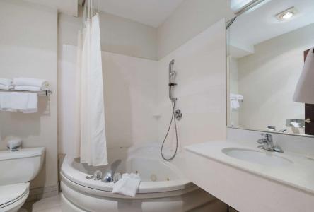 Quality Inn Grand Suites Bellingham - 54