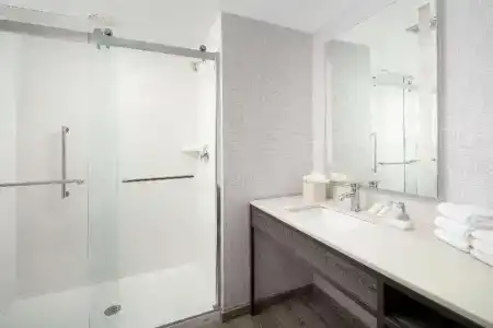 Hilton Garden Inn Miami Brickell South - 31