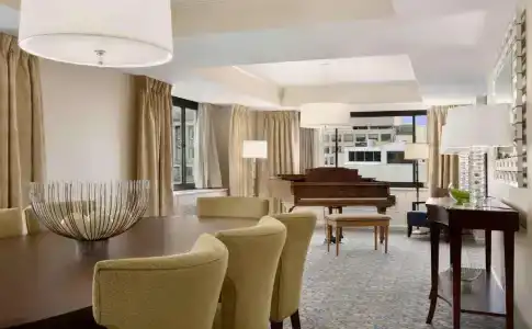 Capital Hilton - 24