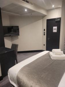 Hatton Garden - 33