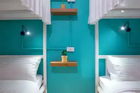 Bed Friends Poshtel - 42