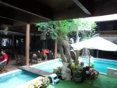 Tony's Place Bed & Breakfast Ayutthaya Thailand - 2