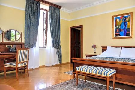 Boutique Kazbek - 132