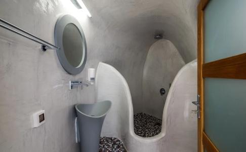 Elite Luxury Suites - 312