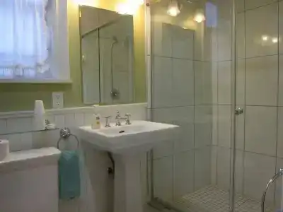 Bonnevue Manor - 6