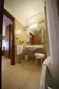 Suites & Residence - 47
