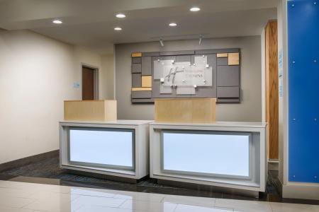 Holiday Inn Express & Suites-Yosemite Park Area, an IHG - 5