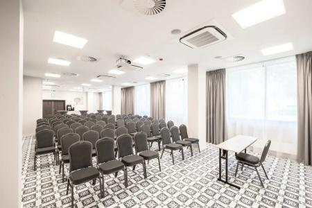 Hampton by Hilton Oswiecim - 11