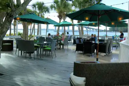 DreamView Beachfront & Resort - 30