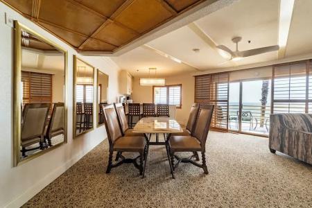 Pacific Terrace - 135