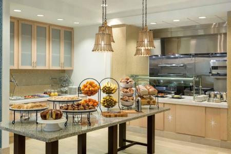 Hilton Garden Inn / The Keys Collection - 13
