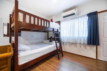Crystal Bay Beach Resort - 89
