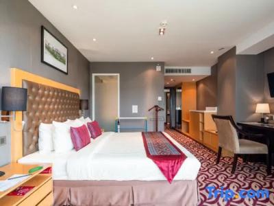 Ming Garden & Residences - 99