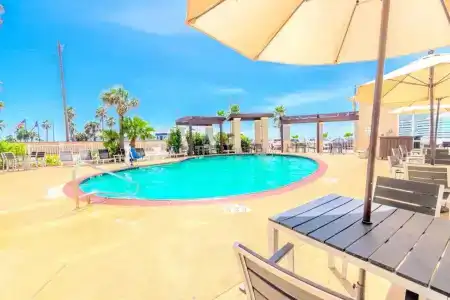 Clarion Pointe Galveston Seawall - 14