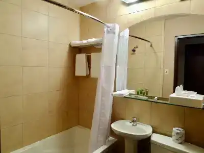 Empire Suites - 9