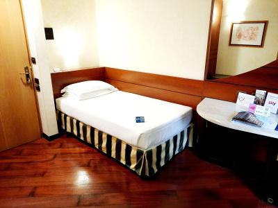 Mirage Sure Hotel Collection by Best Western - 15