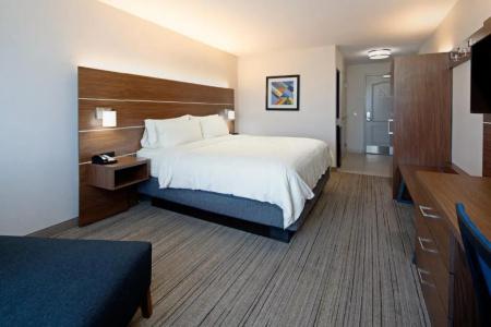 Holiday Inn Express South, An Ihg - 24