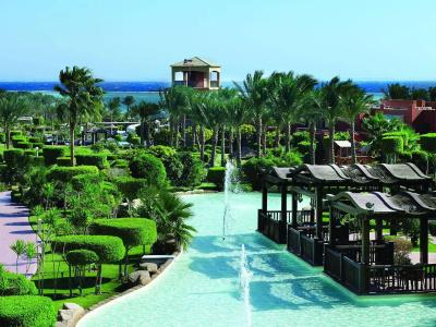 Coral Sea Holiday Resort and Aqua Park - 14