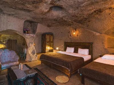Atilla's Cave - 341