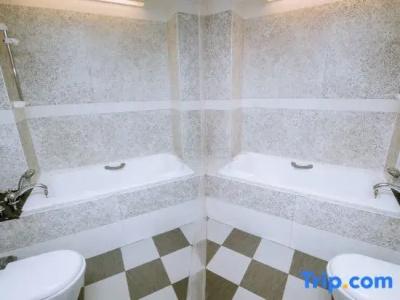 81 Premier Hollywood - SG Clean - 44