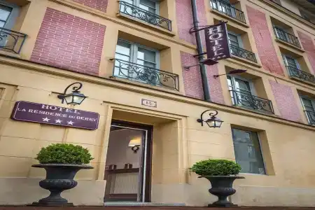 Hôtel la Residence Du Berry - 1