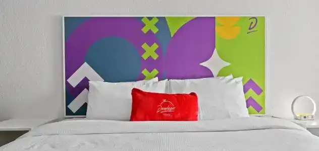 TraveInn & Suites by Wyndham Airport - 10