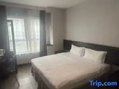 Ibis North Point - 130