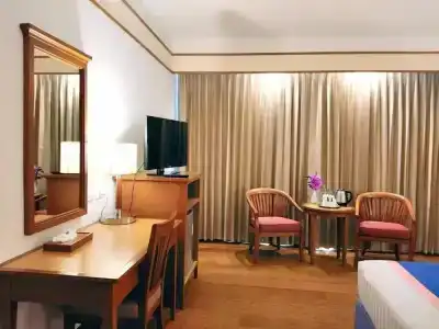 Diamond Plaza - 5