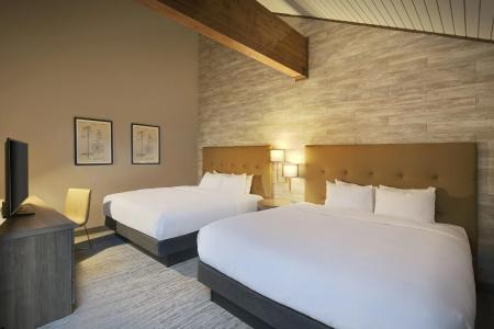 DoubleTree by Hilton - 29