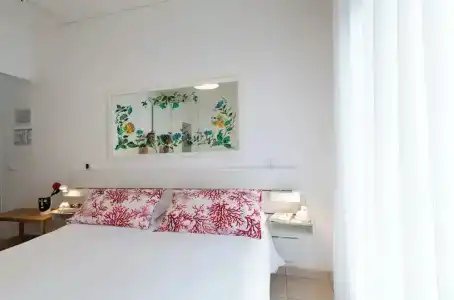 Le Petit - 14
